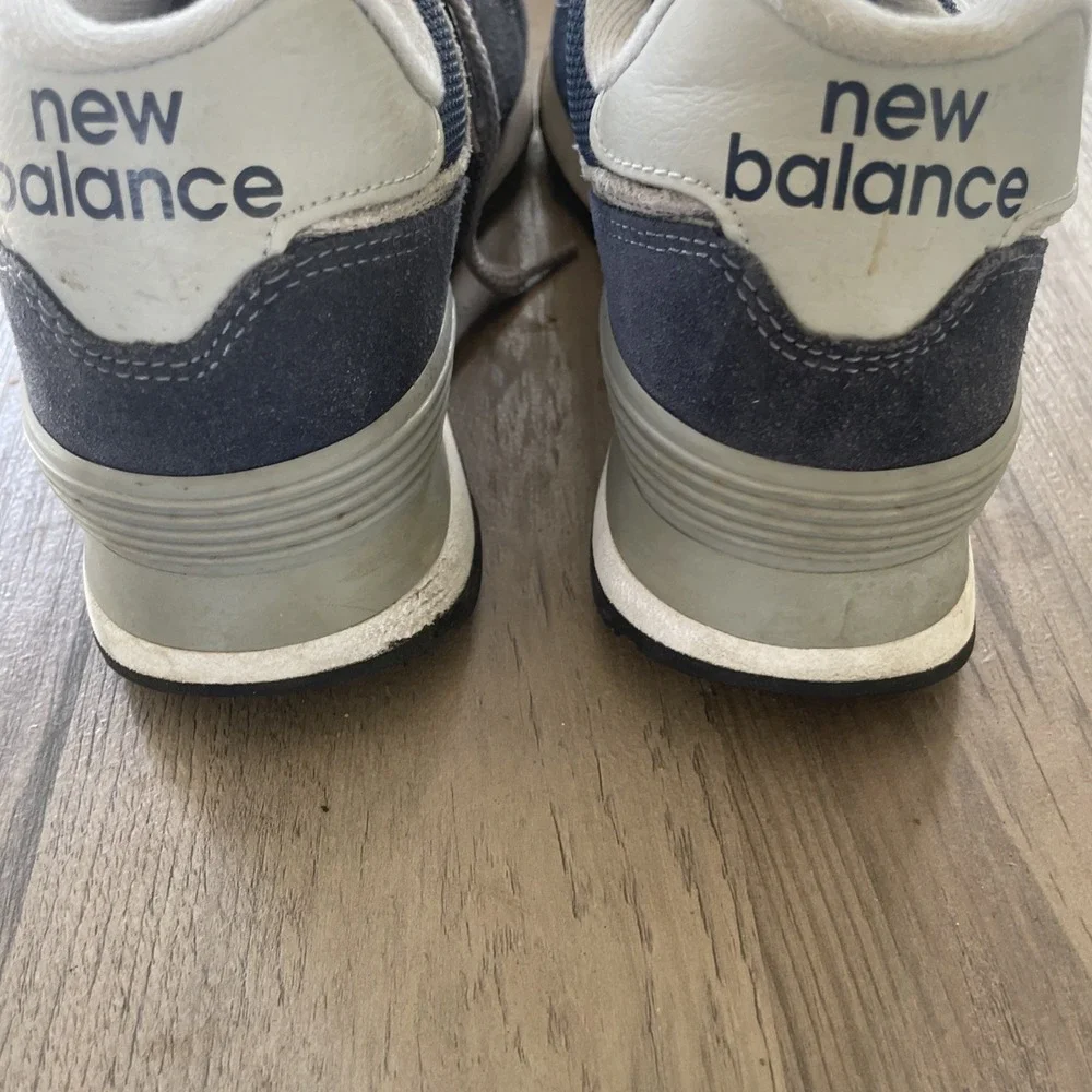 New Balance Women's Navy & Gray 574 Size 7B
